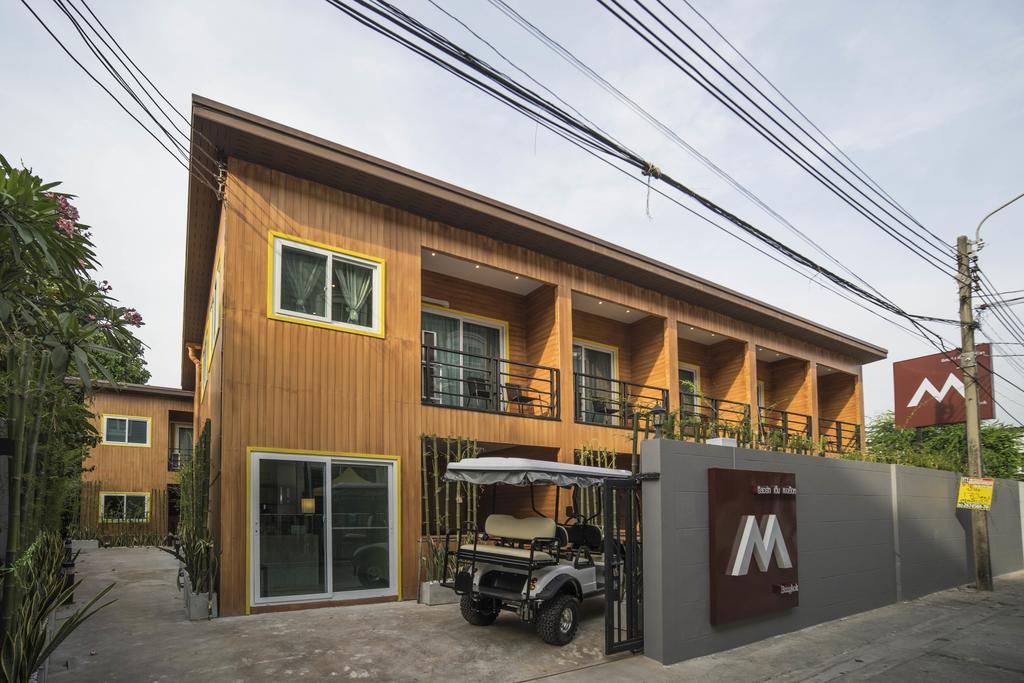 The M Pool - Bts Ekkamai 3*