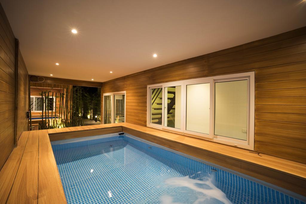 Hotel The M Pool - Bts Ekkamai Bangkok